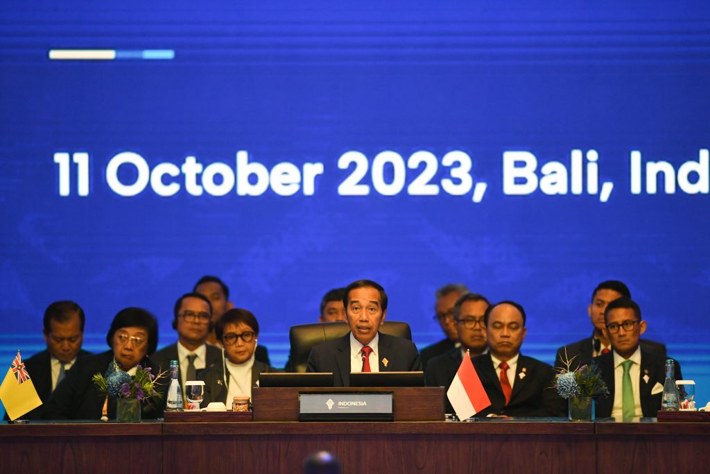 Presiden Jokowi Buka KTT AIS Forum 2023